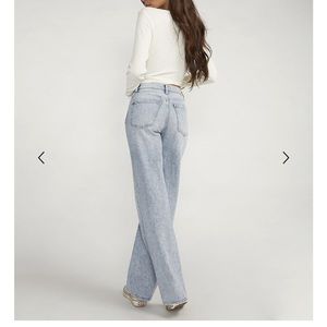 Silver jeans “Highly Desirable” size 25 w x 33 l